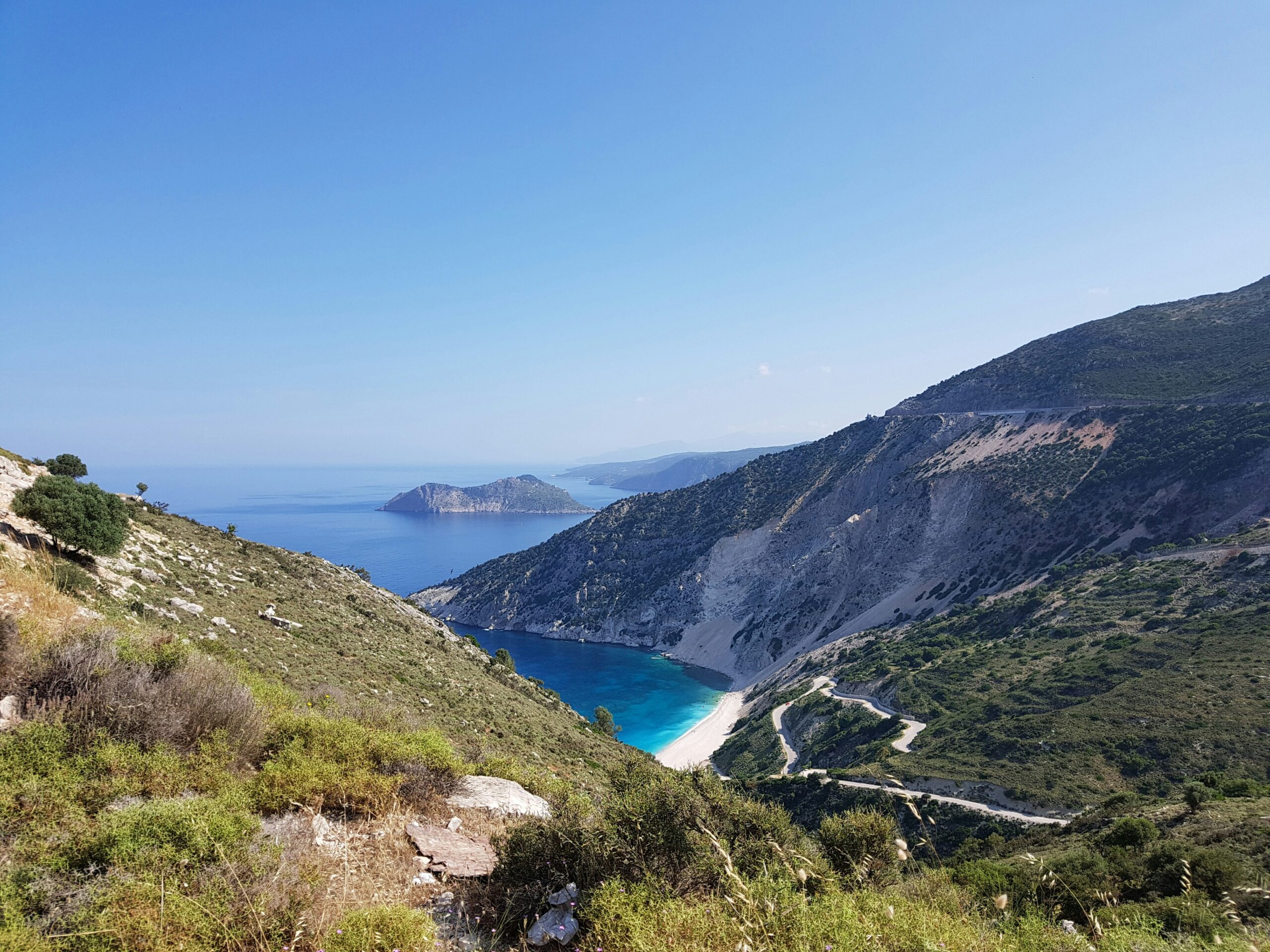 Design Suites in Kefalonia - Nomade Kefalonia - Beyond the Mat: A Hiking & Yoga Retreat in Kefalonia